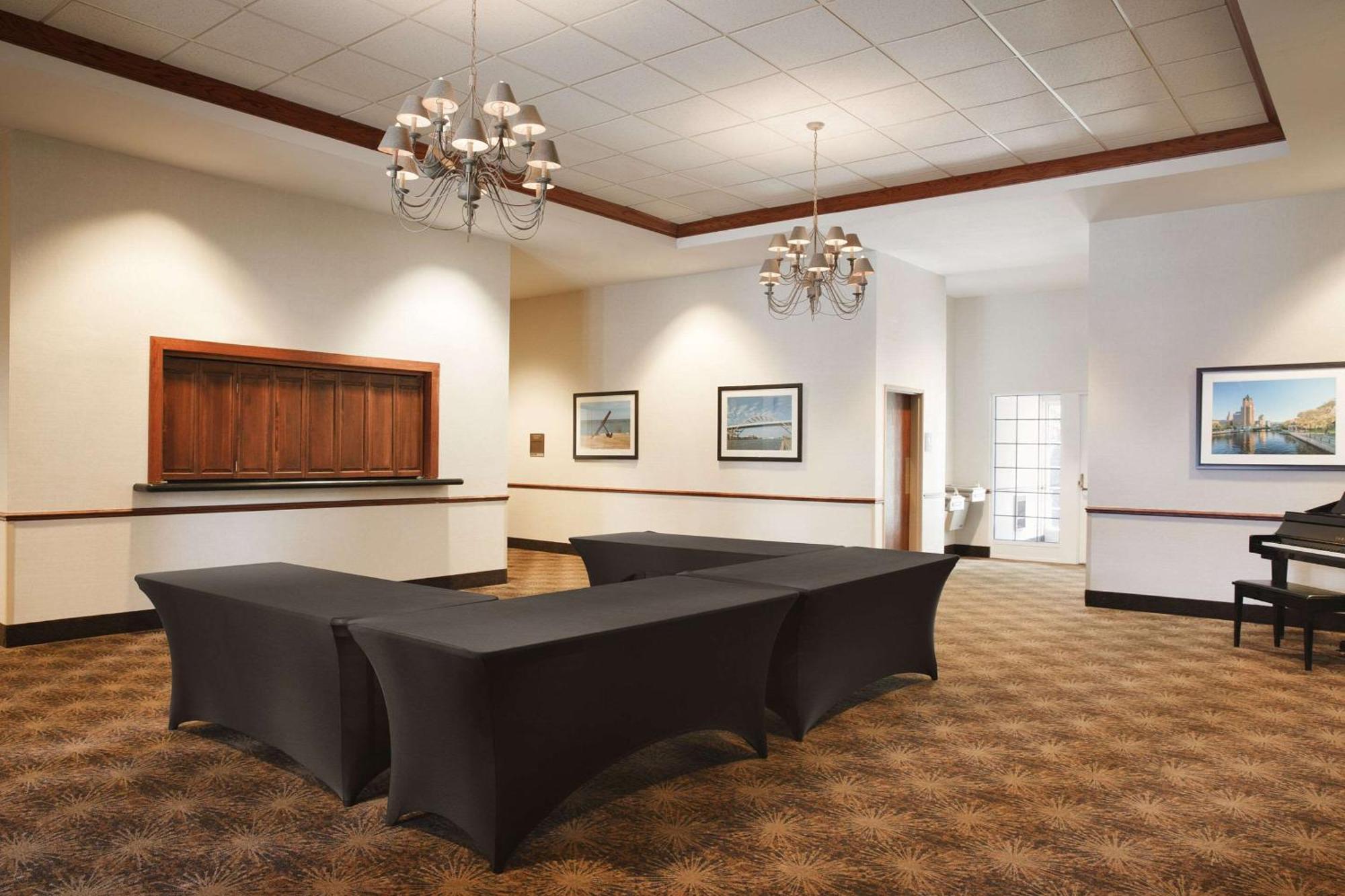 Comfort Suites Milwaukee Airport Oak Creek Ngoại thất bức ảnh